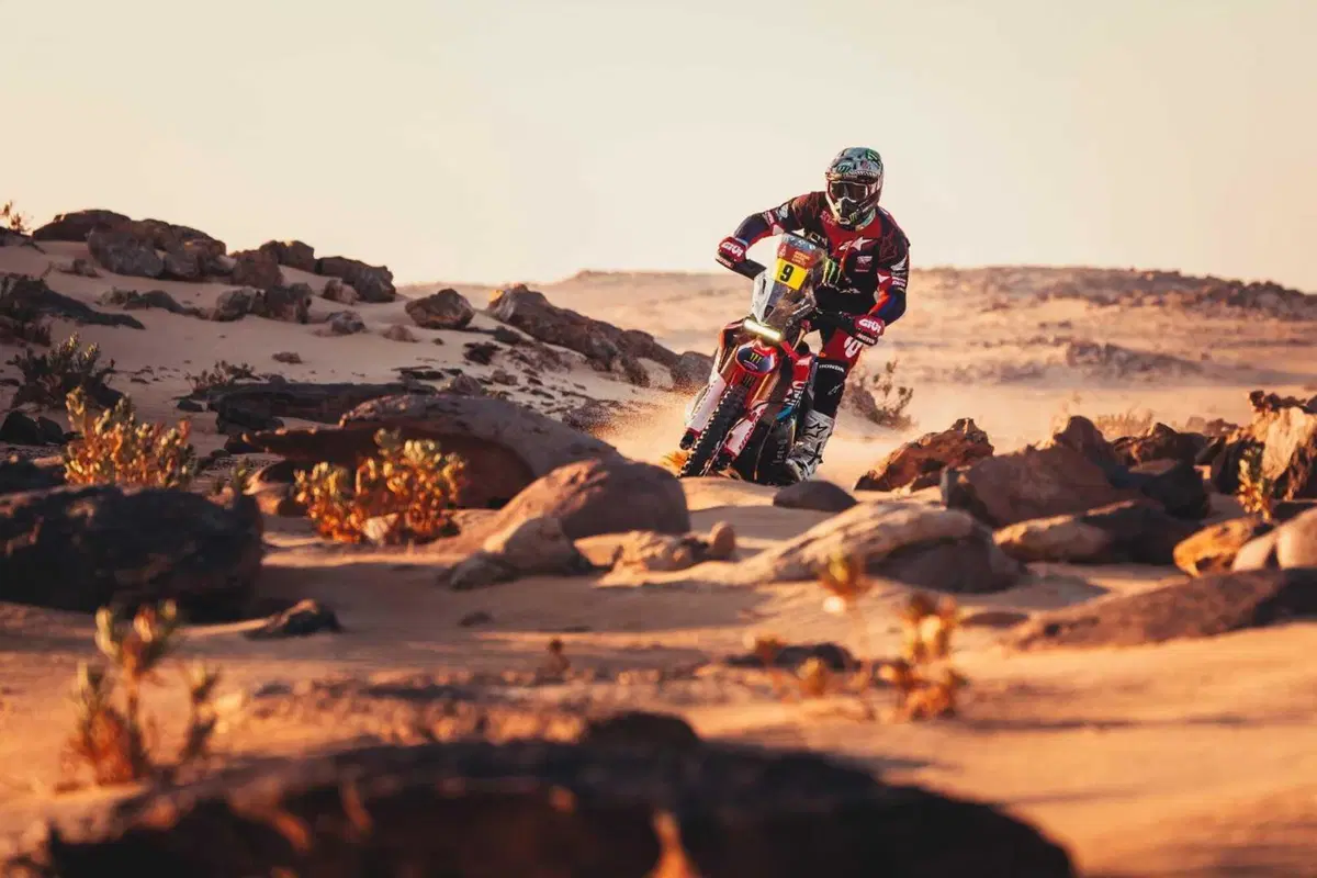 Dakar 2025. T10. Docherty e Roma outsiders, vigilia di resa dei conti nello “shaker” Empty Quarter [VIDEO]