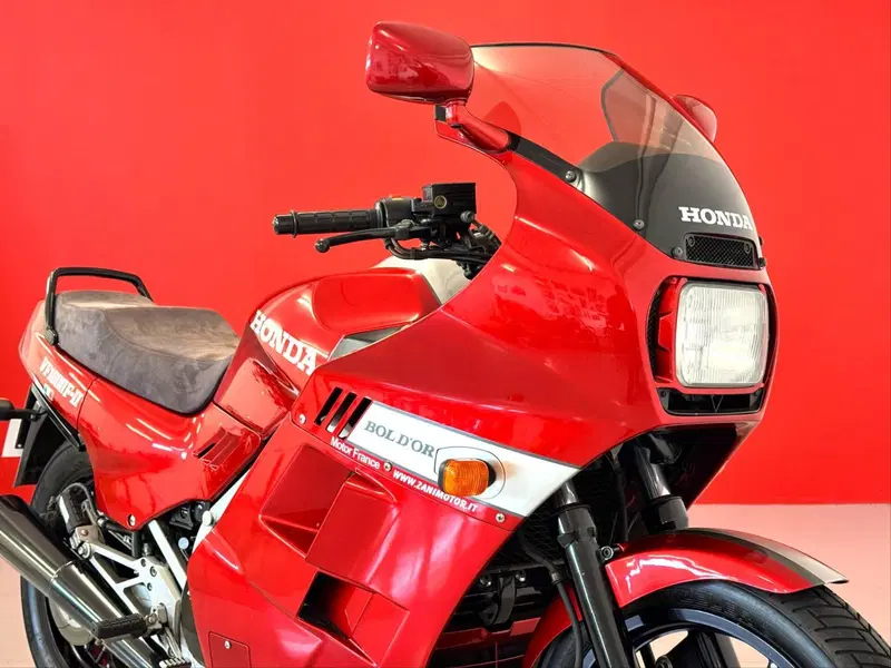 Honda VF 1000 F2 (1985 - 87) (9)