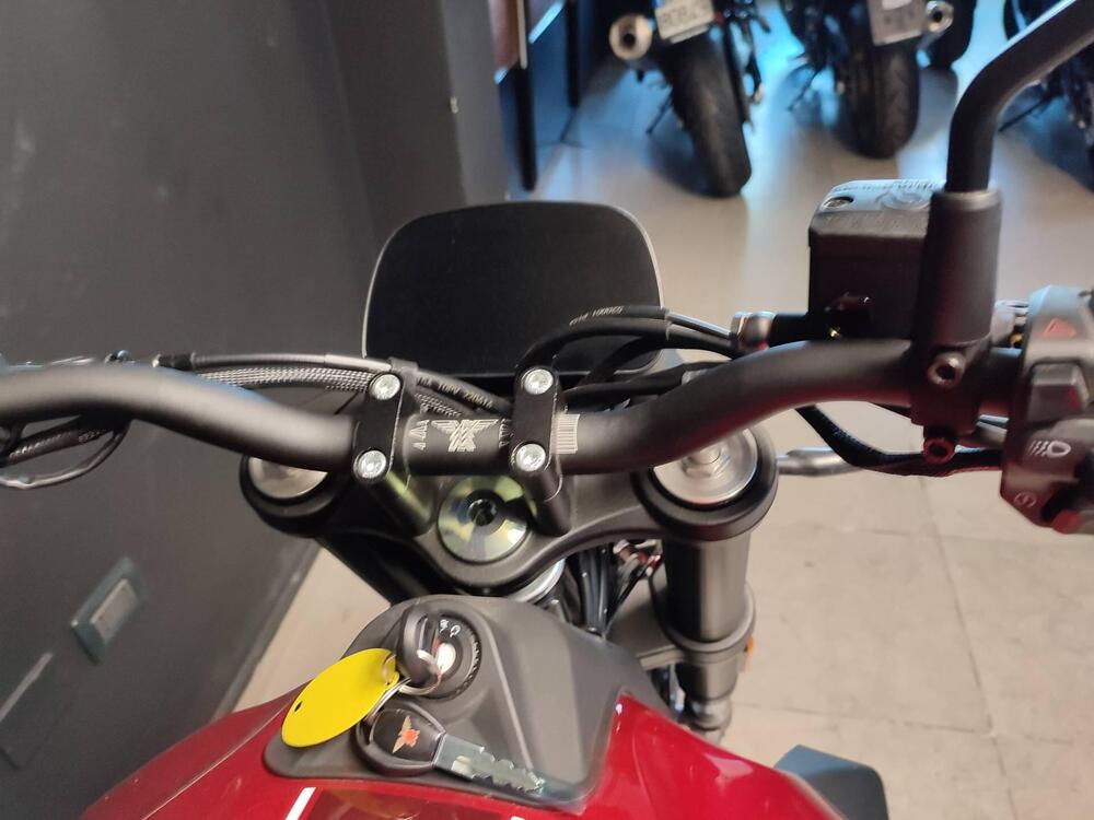 Moto Morini SEIEMMEZZO STR (2022 - 25) (5)