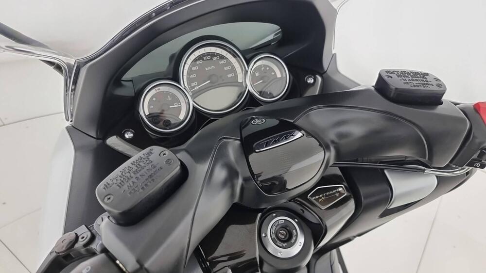 Yamaha T-Max 500 White Max (2010 - 11) (2)