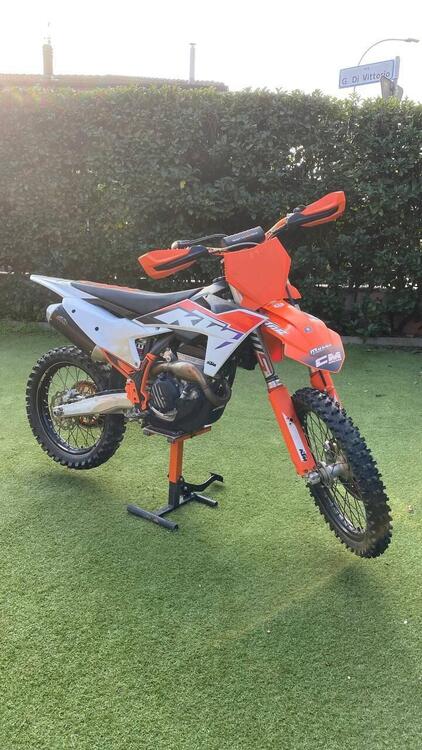 KTM 250 SX-F (2023) (2)