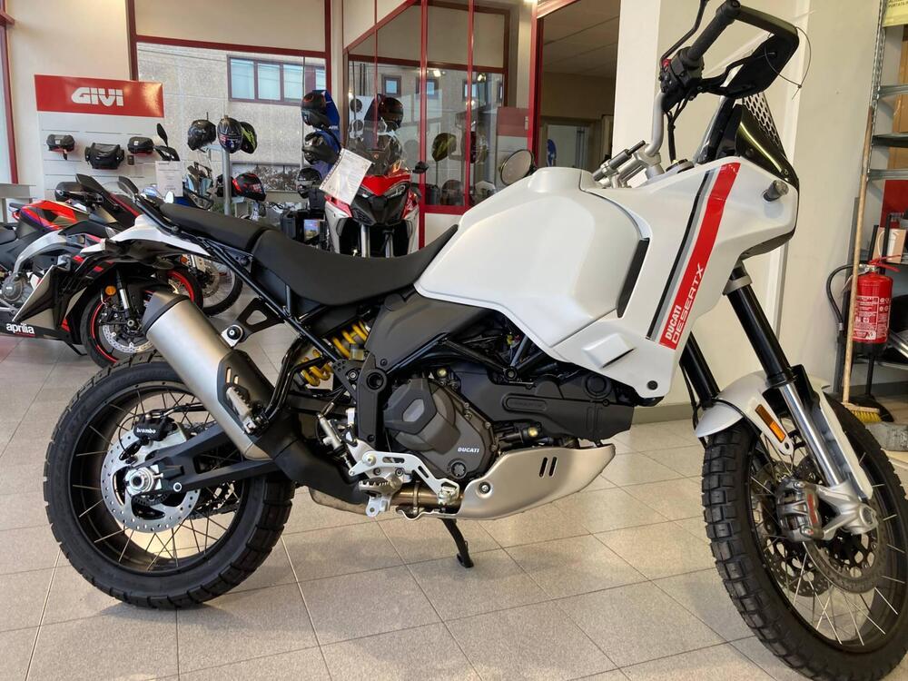 Ducati DesertX (2022 - 25) (2)