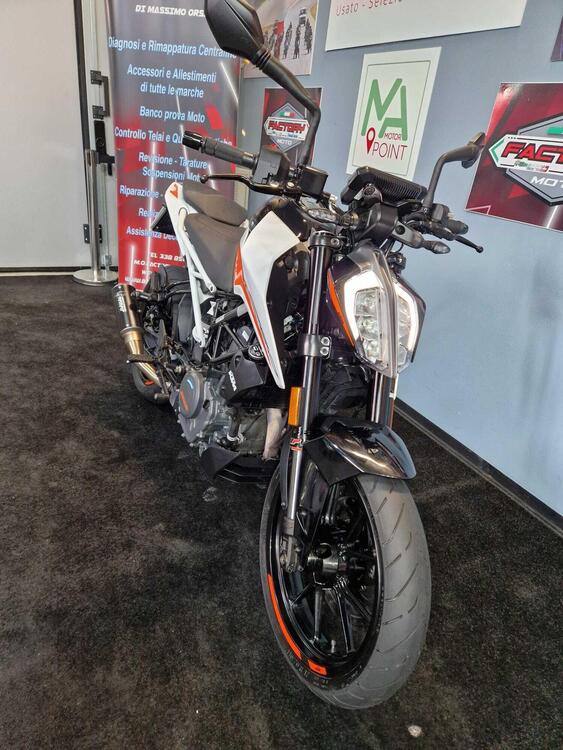 KTM 390 Duke (2024 - 25) (4)