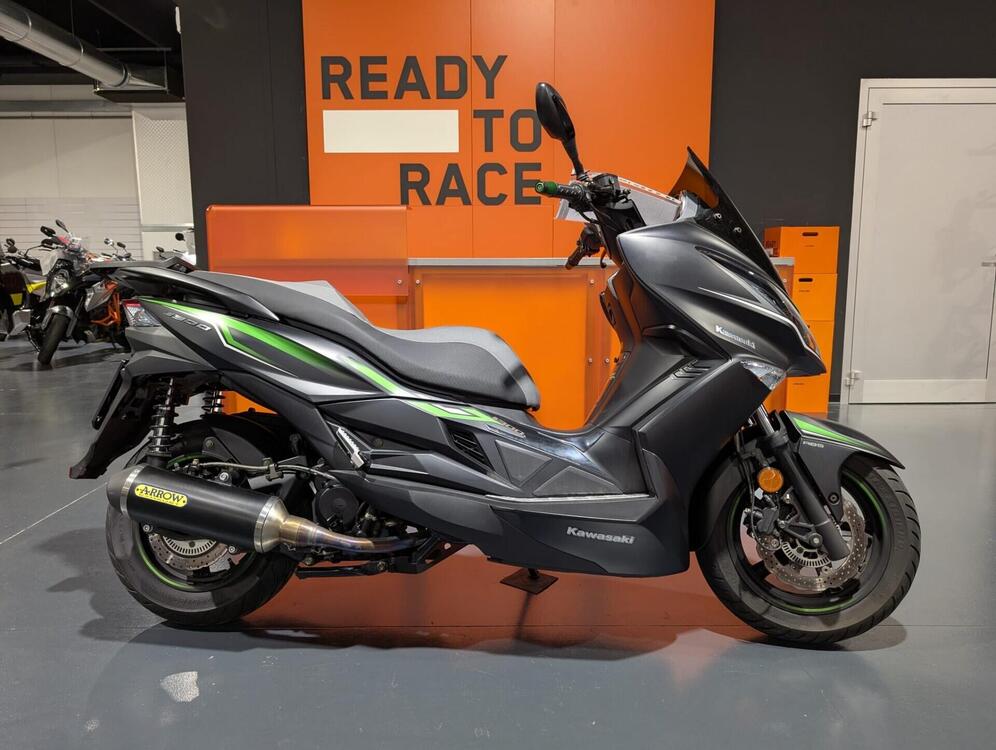 Kawasaki J 300 SE (2017 - 18)