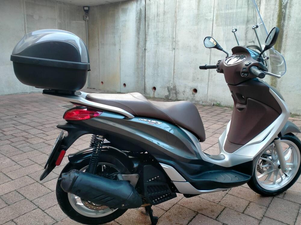 Piaggio Medley 150 ABS (2016 - 19) (2)