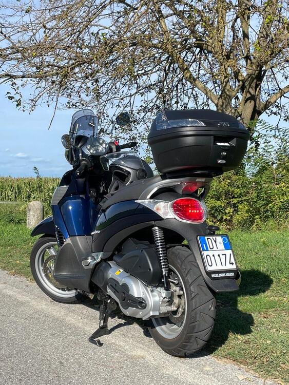 Aprilia Scarabeo 500 (2007 - 12) (2)