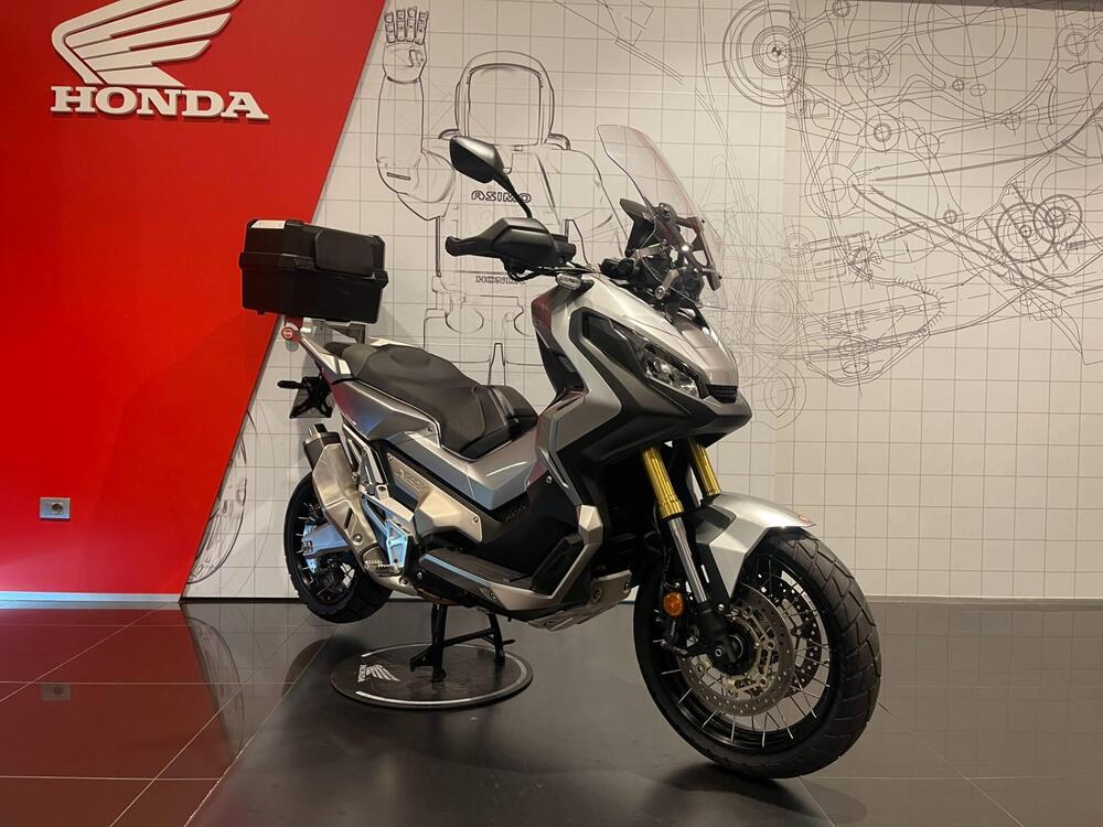 Honda X-ADV 750 (2017) (3)