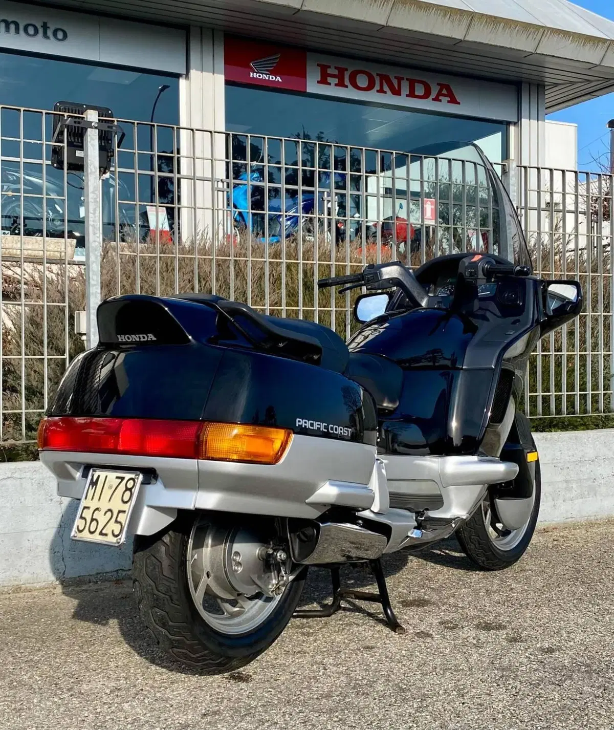 Honda PC 800 PACIFIC-COAST (4)