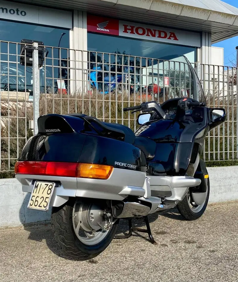 Honda PC 800 PACIFIC-COAST (4)