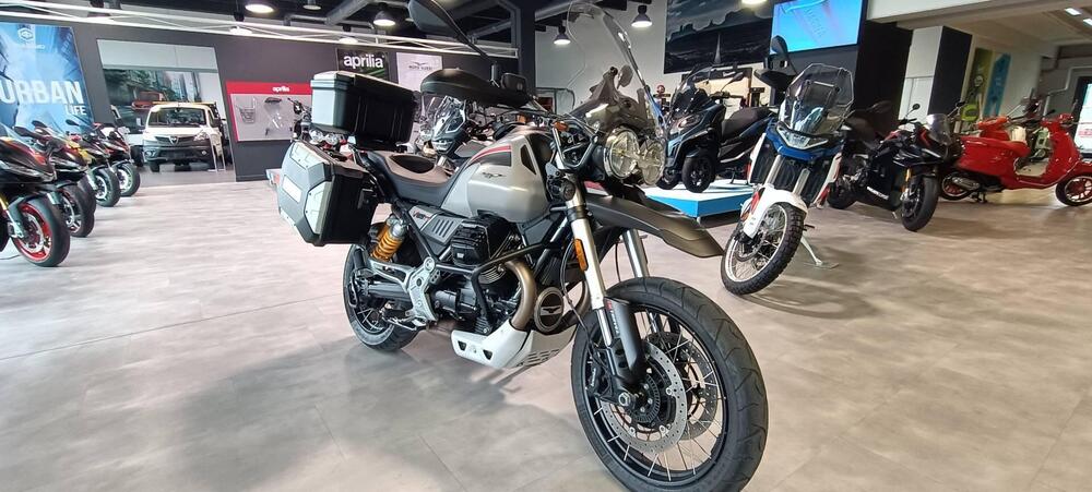 Moto Guzzi V85 TT Travel (2021 - 23) (3)