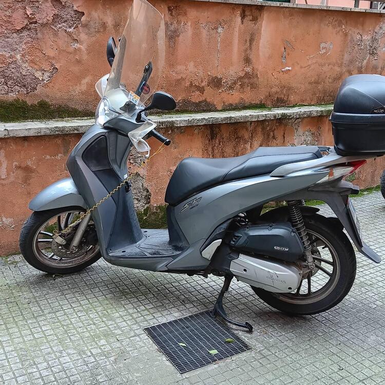 Honda SH 150 i ABS (2013 - 16) (2)