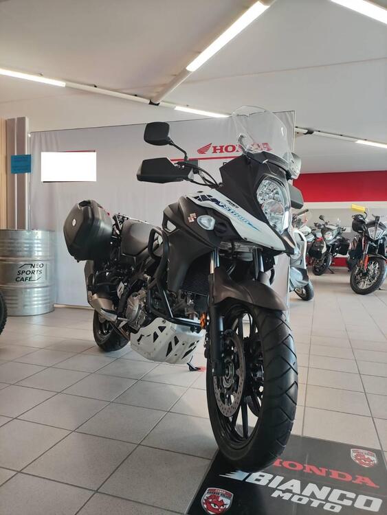 Suzuki V-Strom 650 (2021 - 25) (2)