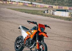 KTM 125 SMC R (2025) nuova