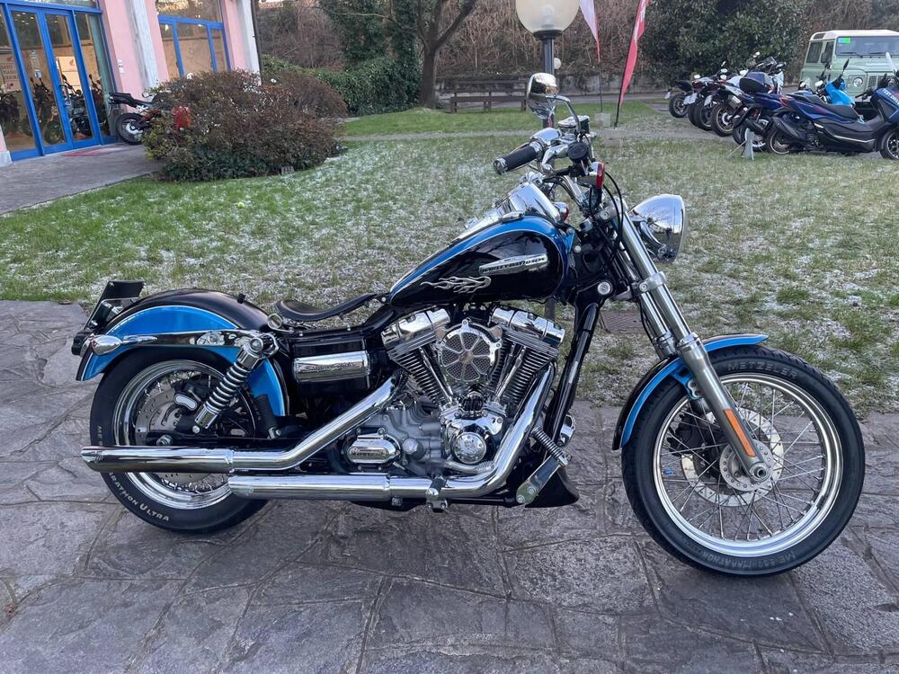 Harley-Davidson 1584 Super Glide Custom (2008 - 13) - FXDC