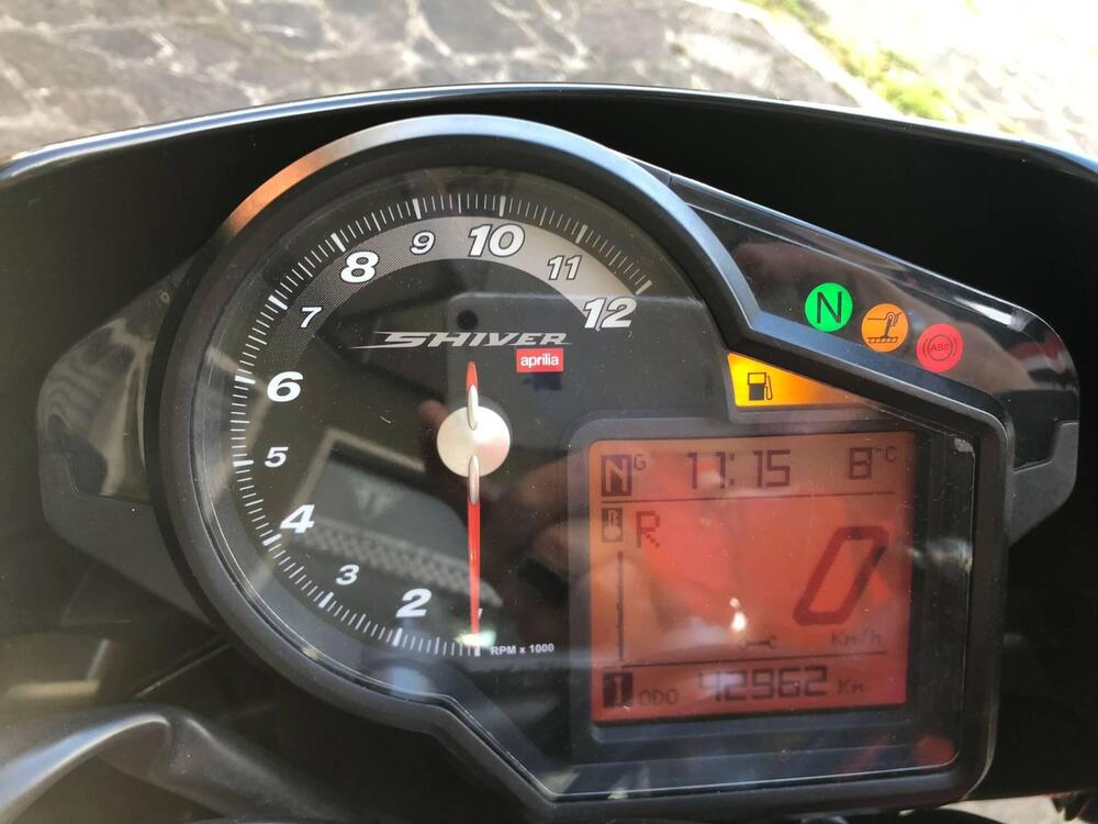 Aprilia Shiver 750 (2010 - 16) (4)