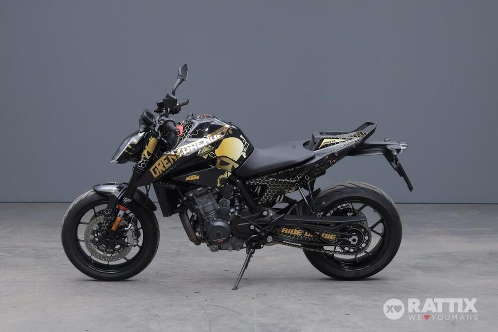 KTM 890 Duke L (2021) (3)