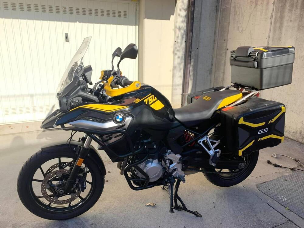 Bmw F 750 GS Edition 40 Years GS (2021) (2)