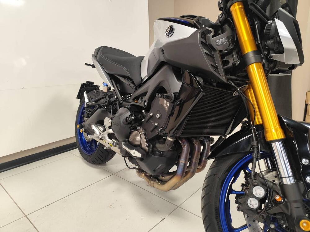 Yamaha MT-09 SP (2018 - 20) (4)