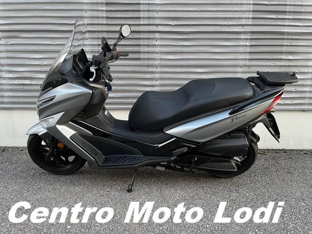 Kymco X-Town 300i (2021 - 25) (3)