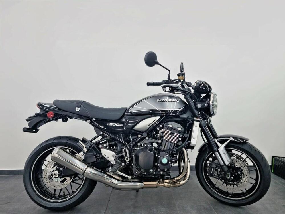 Kawasaki Z 900 RS (2022 - 25) (4)