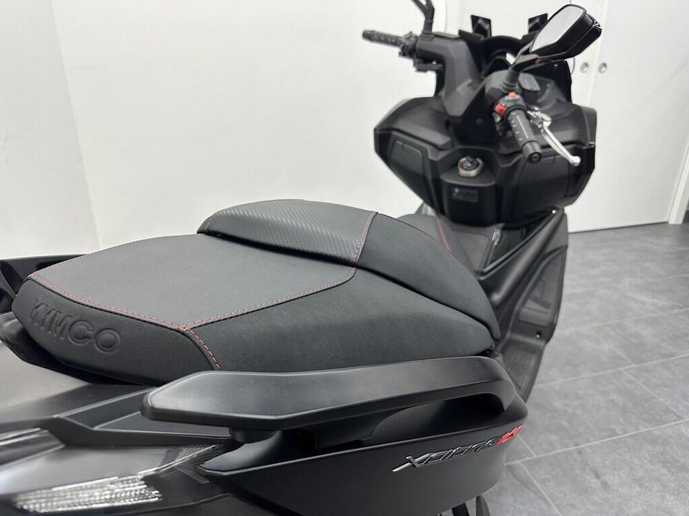 Kymco Xciting VS 400i (2023 - 25) (4)