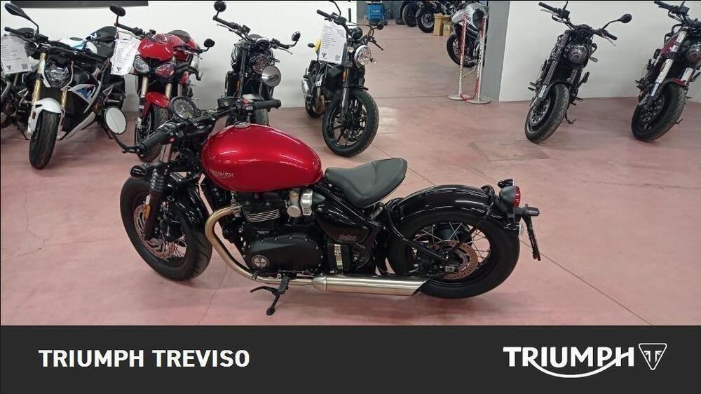 Triumph Bonneville Bobber 1200 (2021 - 25) (2)