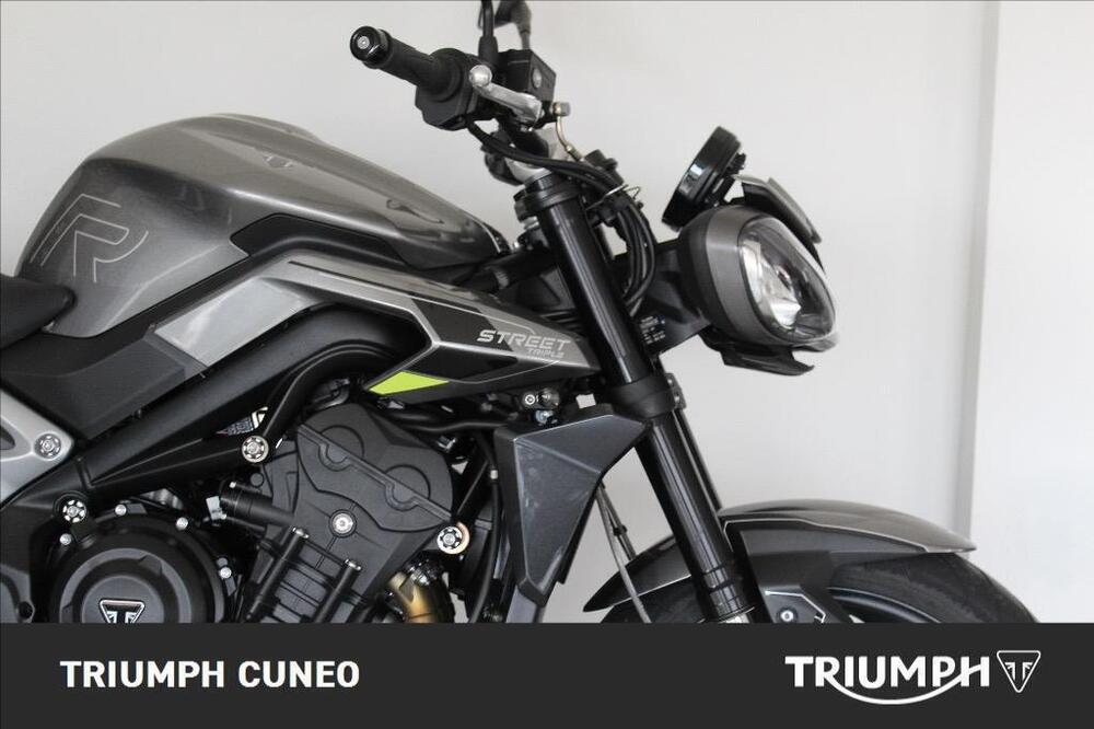 Triumph Street Triple 765 R (2023 - 25) (2)