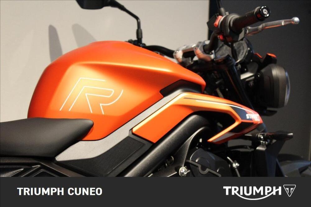 Triumph Street Triple 765 R (2023 - 25) (4)