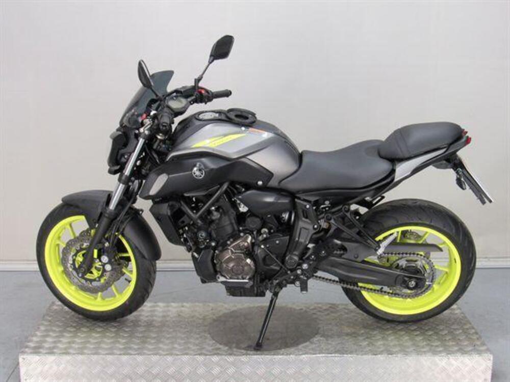 Yamaha MT-07 (2017 - 18) (4)