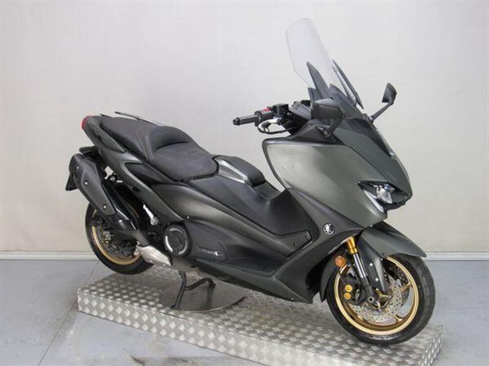 Yamaha T-Max 560 Tech Max (2021) (2)