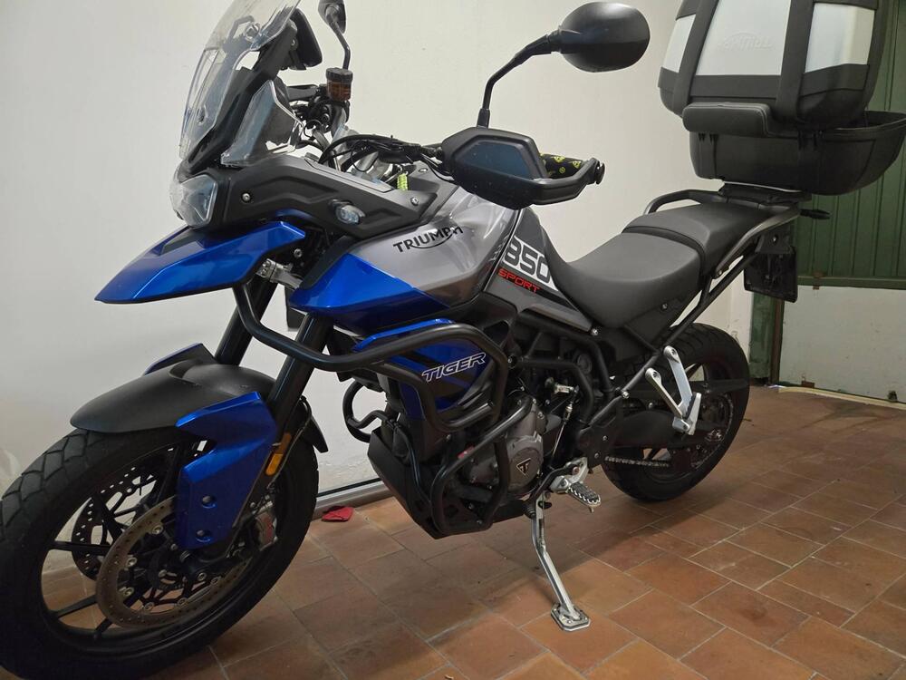 Triumph Tiger 850 Sport (2021 - 25) (2)