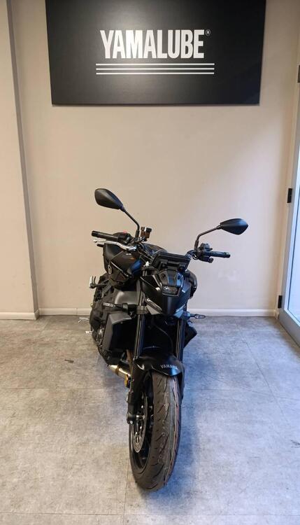 Yamaha MT-09 Y-AMT (2024 - 25) (4)