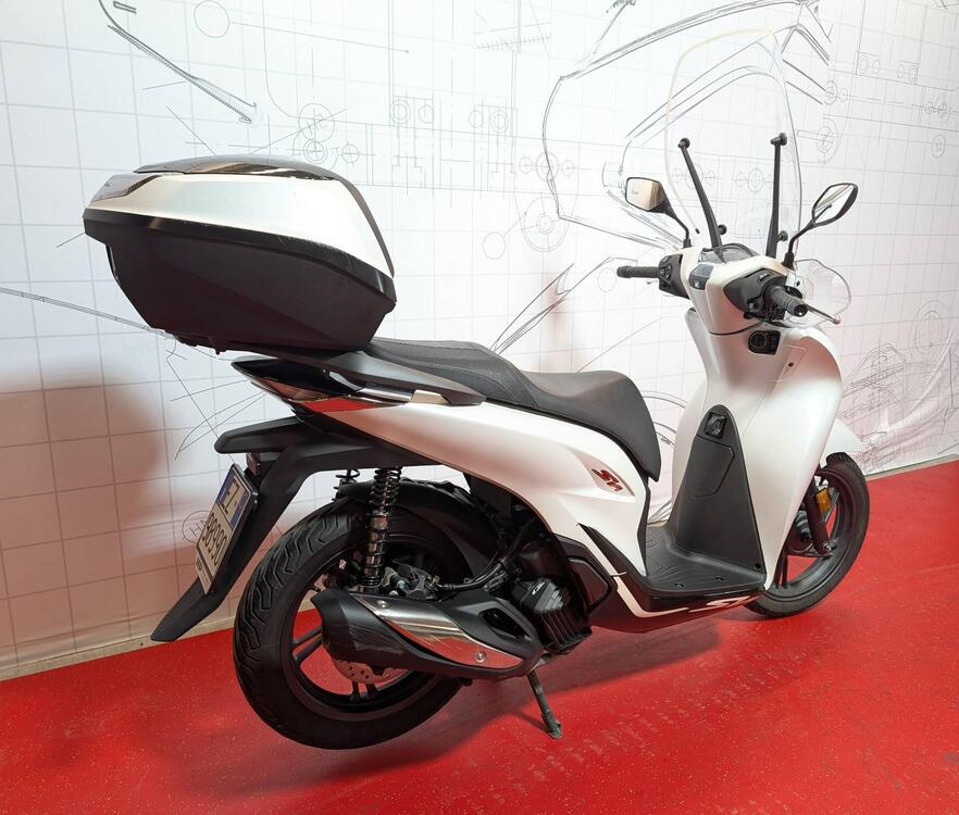 Honda SH 125i Sport (2022 - 25) (2)