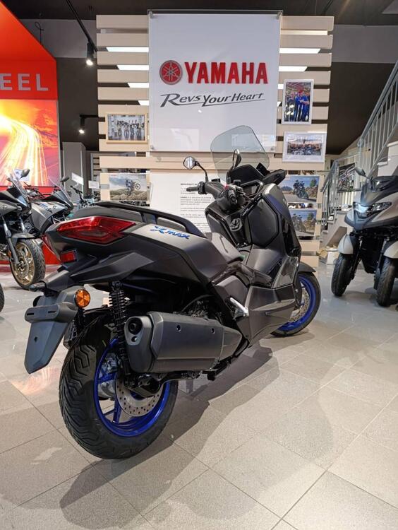 Yamaha X-Max 300 (2021 - 24) (3)