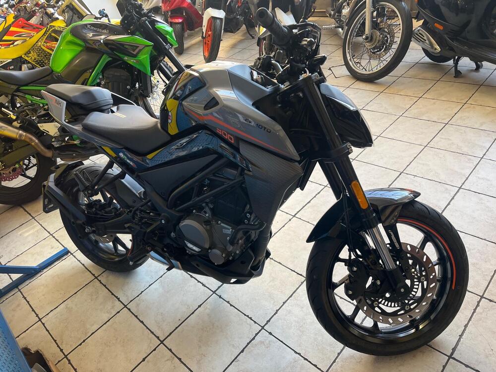 CFMOTO 300NK (2021 - 25) (2)