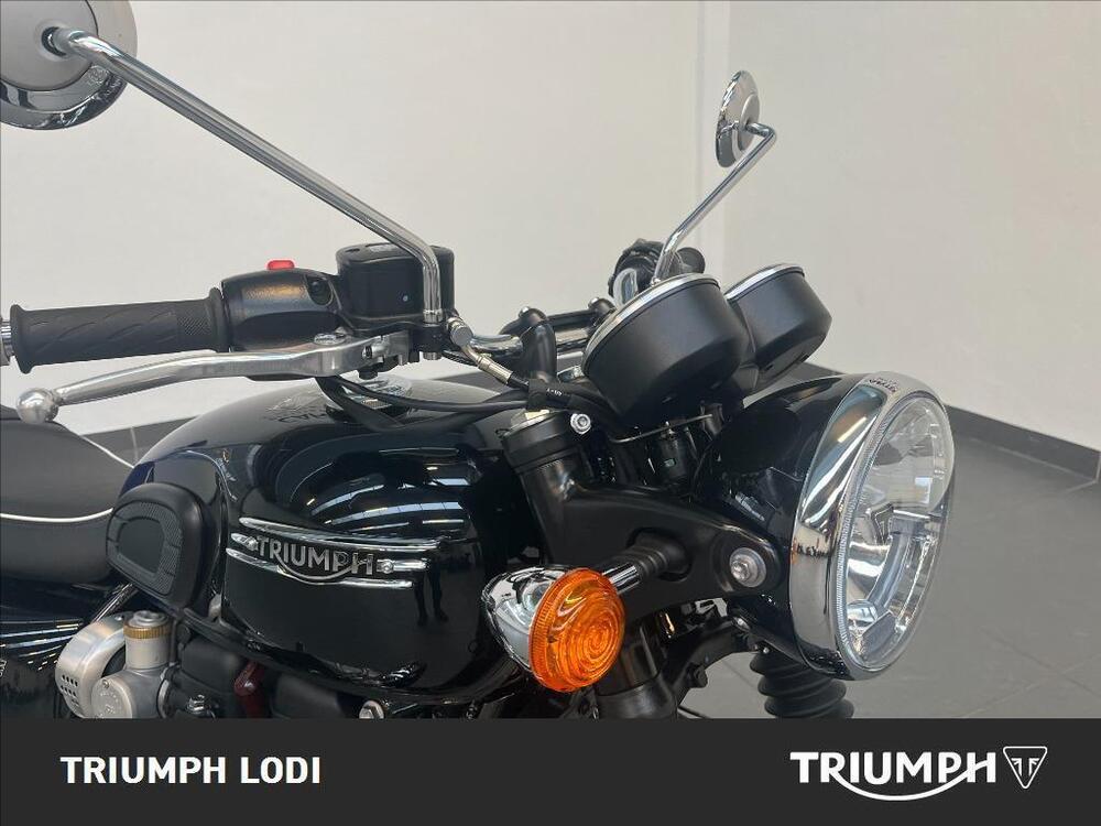 Triumph Bonneville T120 Stealth Edition (2024) (3)