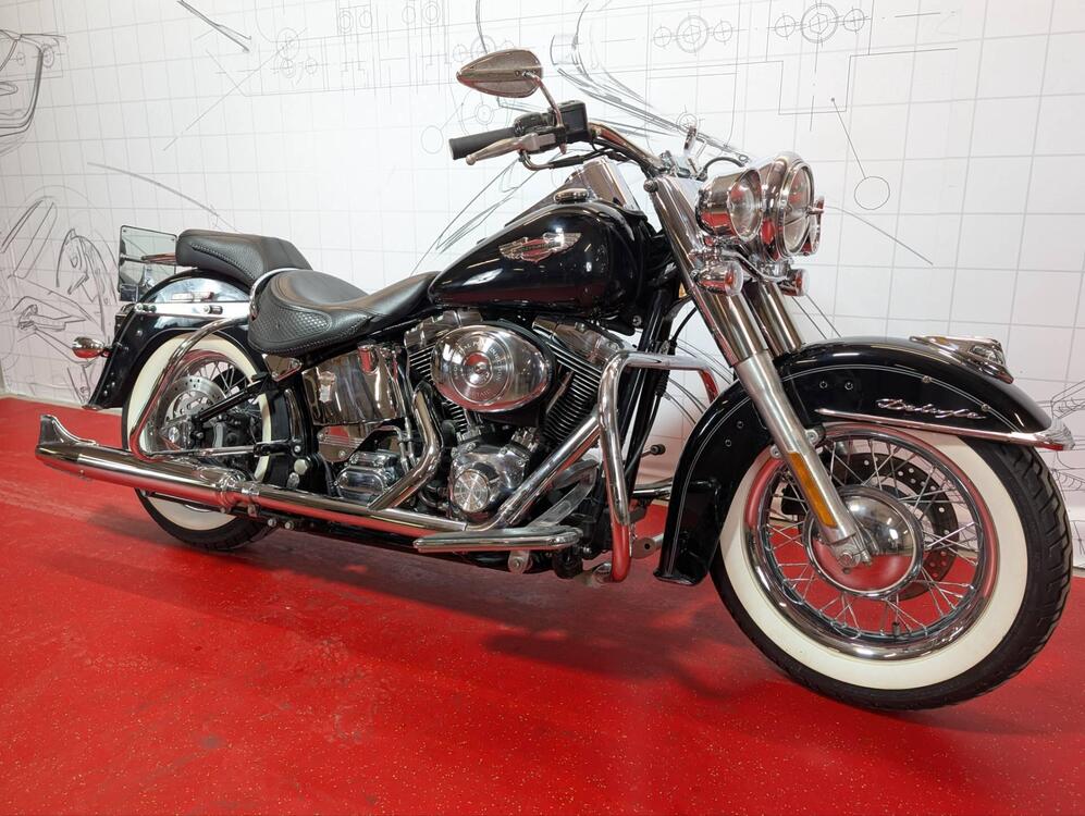 Harley-Davidson 1450 Deluxe (2005 - 06) - FLSTNI (2)