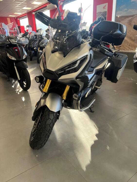 Honda X-ADV 750 DCT (2021 - 24) (2)