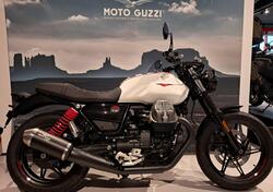 Moto Guzzi V7 Stone Ten (2024 - 25) nuova