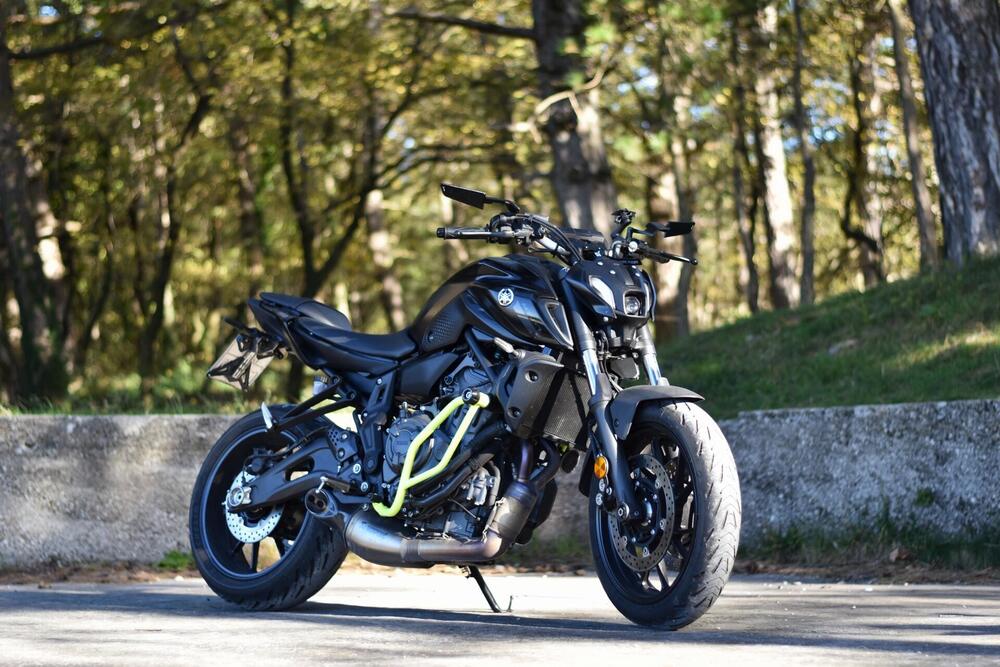 Yamaha MT-07 Pure (2023 - 25)