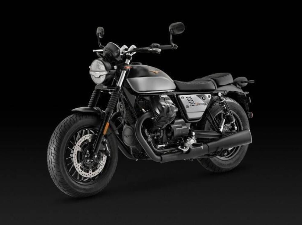 Moto Guzzi V9 Bobber (2021 - 25)