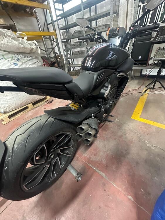 Ducati Diavel V4 (2023 - 25) (2)