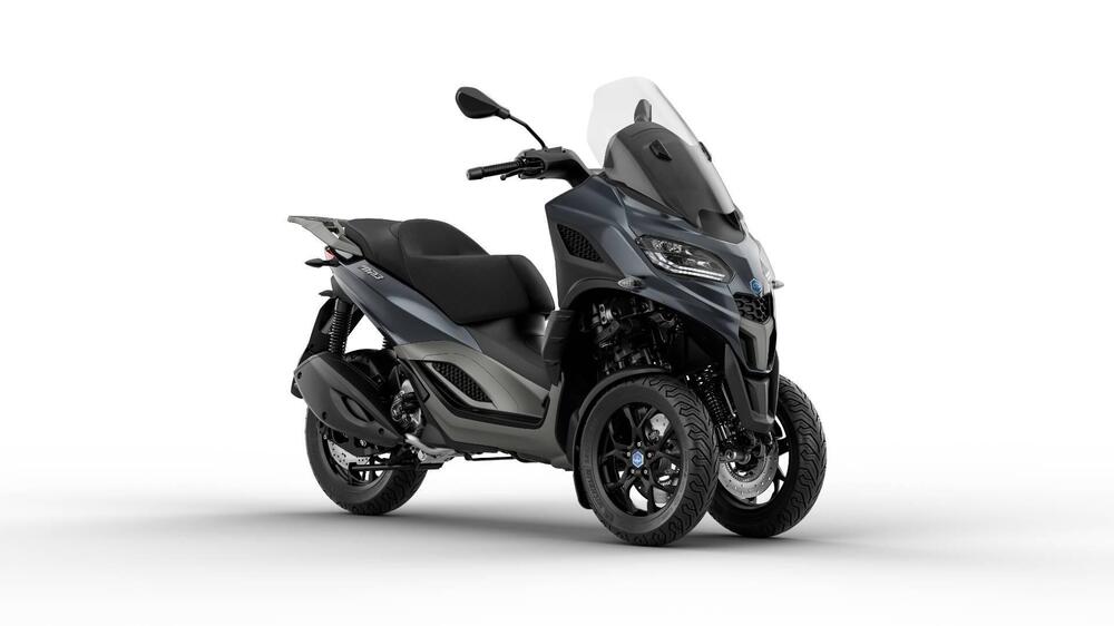 Piaggio MP3 310 (2025) (2)