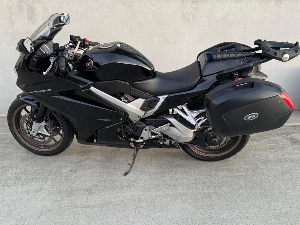 Honda VFR 800 F (2014 - 16) (4)