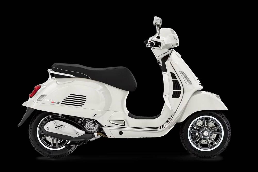 Vespa GTS 300 Super (2023 - 24) (3)