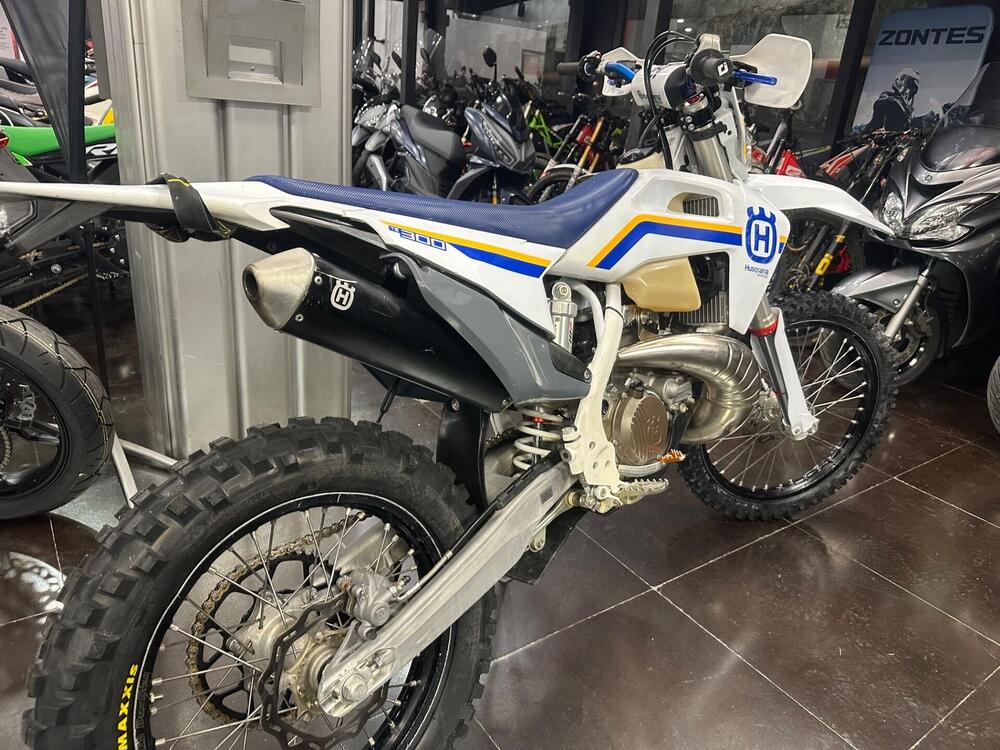 Husqvarna TE 300 Heritage (2023) (4)