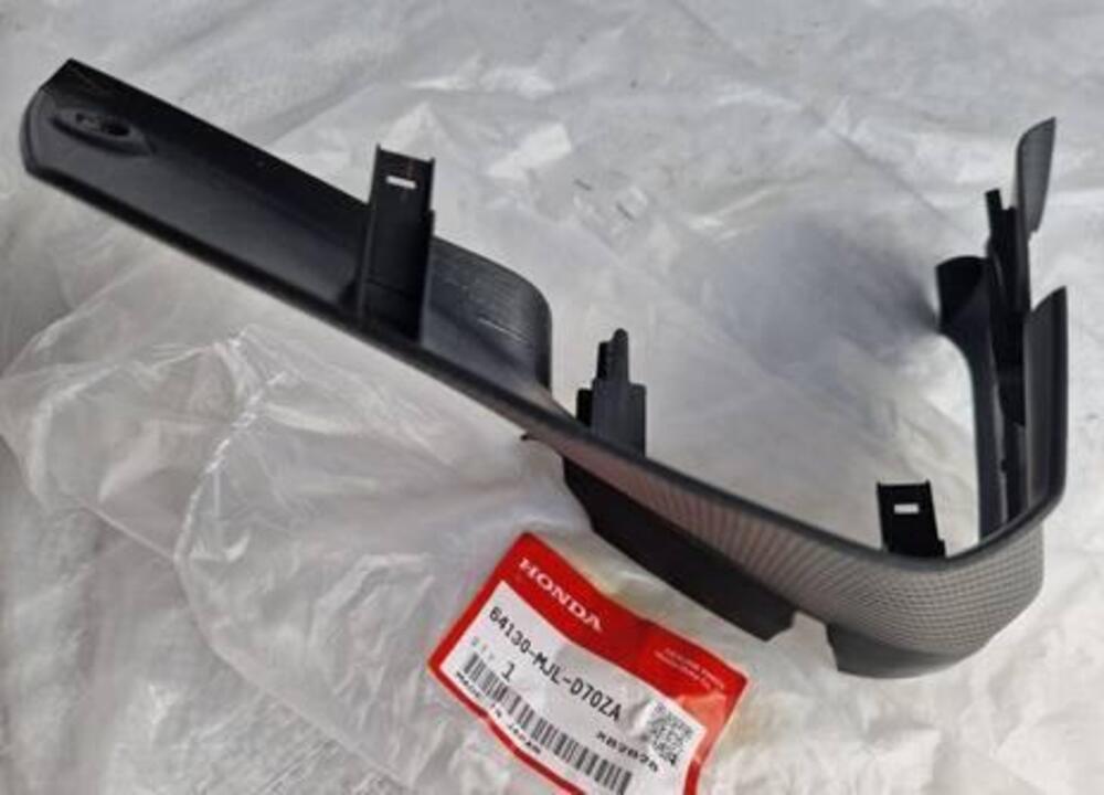 COVER ANTERIORE PER HONDA INTEGRA 750 CODICE 6413