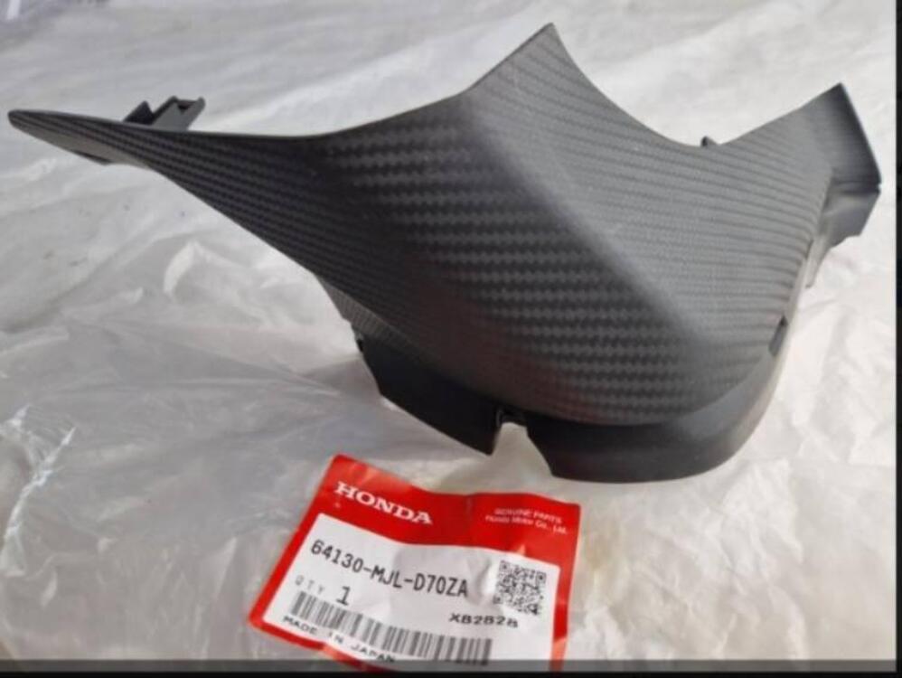 COVER ANTERIORE PER HONDA INTEGRA 750 CODICE 6413 (2)