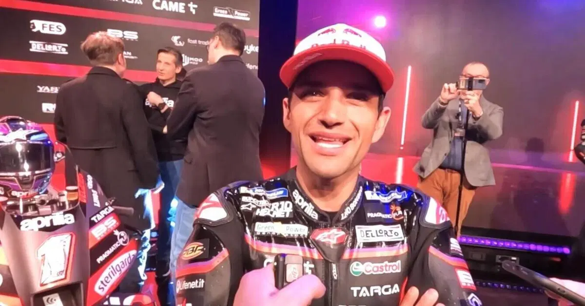 MotoGP 2025. Jorge Martin alla presentazione Aprilia: "Sono stato a Noale, ho visto la gente emozionata. Qui voglio fare la storia" [VIDEO]