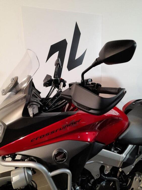 Honda Crossrunner Travel Edition ABS (2015 - 16) (2)